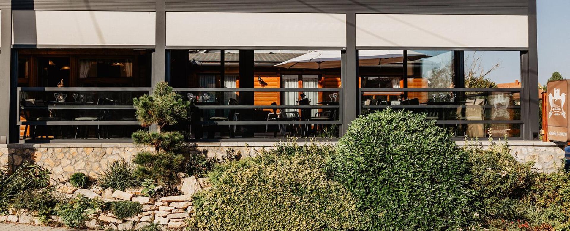 Kakukk Vendéglő Panzió Bánd Exterior foto