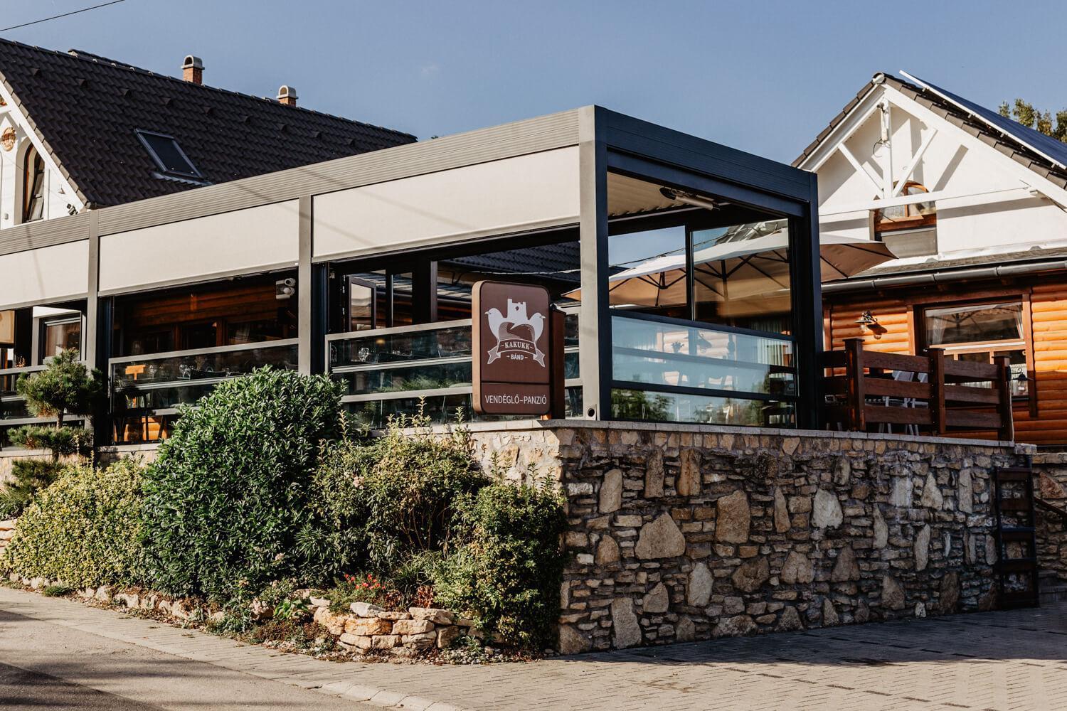 Kakukk Vendéglő Panzió Bánd Exterior foto